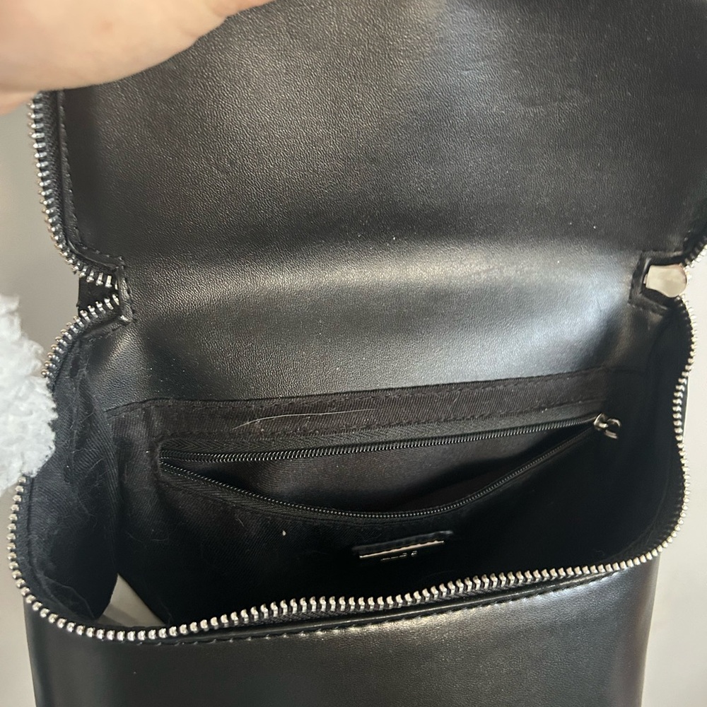 Small leather backpack - Picture 5 of 5